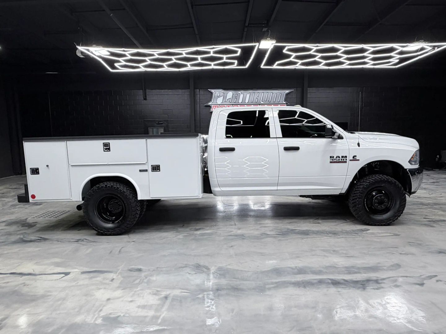 ram ram 3500 chassis cab 2017 3C7WRTCL1HG567559 image ram ram 3500 chassis cab 2017 3C7WRTCL1HG567559 image